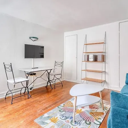 Proche Des Champs Elysees - Le Fonctionnel - 244b